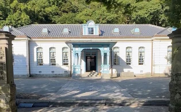 旧宇土郡役所庁舎（国登録有形文化財）